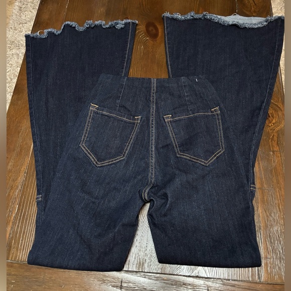 ENCORE BLUE JEANS WESTERN SUPER FLARED FRAYED HEM HIGH WAIST BLUE JEANS SZ 1 - Picture 5 of 9